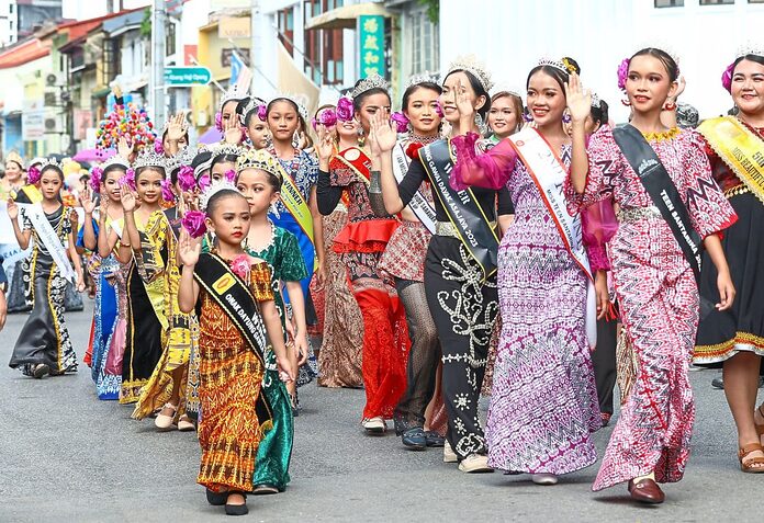 Ten women to vie for crown at Borneo Dayak Cultural Festival