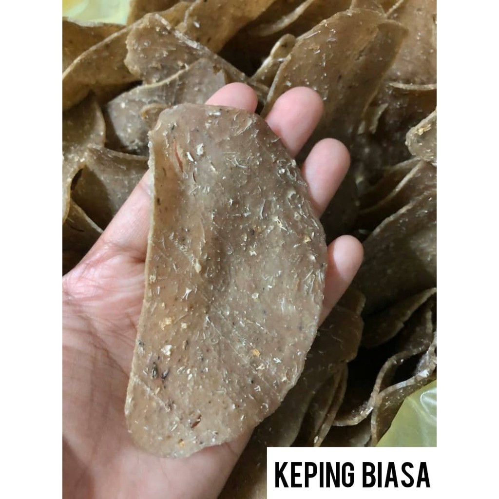 (1KG - 500G KEPING BIASA ) KEROPOK IKAN ASLI WARISAN TOK MAT TELEBISEN SINCE 1988 KUALA BESUT (SUPER EXTRA IKAN)