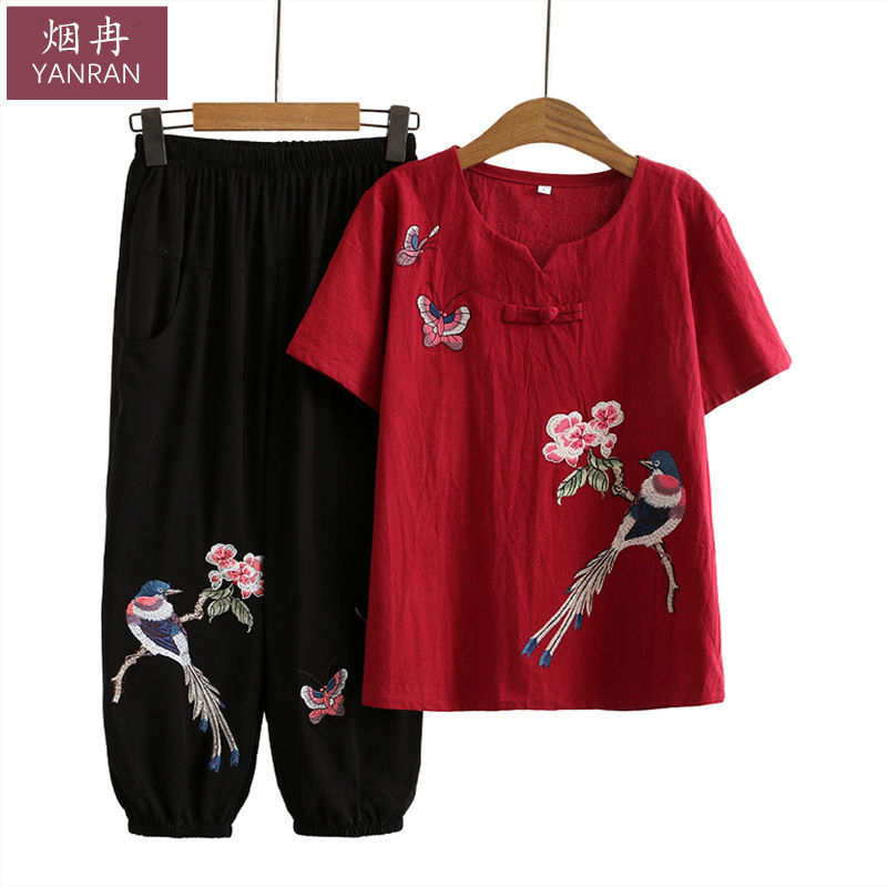 28 Middle-aged and elderly women's 2023 mom spring and summer T-shirt set vintage ethnic style cotton linen pants two-piece set suit（with big size）