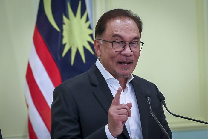 Anwar applauds UNHRC resolution against Quran burning in Sweden