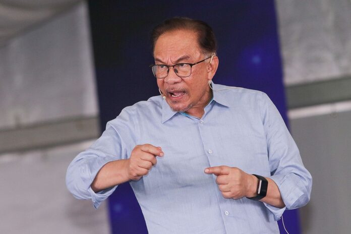 Poverty must end, says Anwar