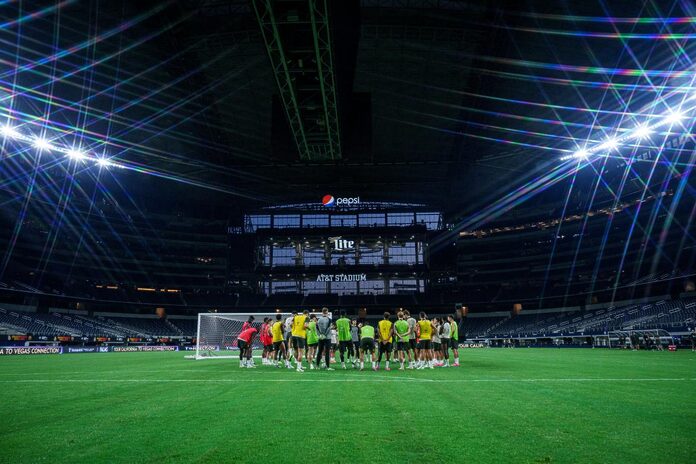 Barça train at The Death Star