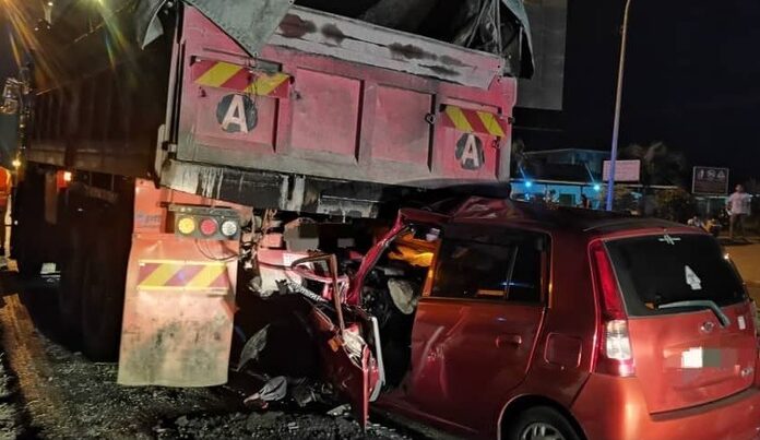 Motorist killed, passengers hurt after car hits parked lorry in Keningau