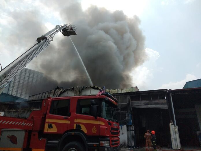 Fire damages two factories in Kepong, man suffers burns on both hands