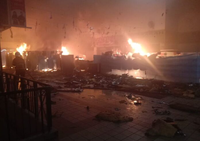 Fire razes four shops in Johor’s Larkin Market