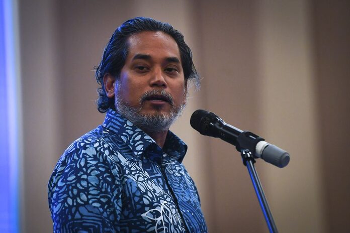 Is Rafizi next in line to succeed Anwar as PKR chief? KJ asks Nik Nazmi