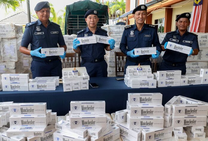 Over RM1.3mil worth of illicit cigs seized in Kelantan