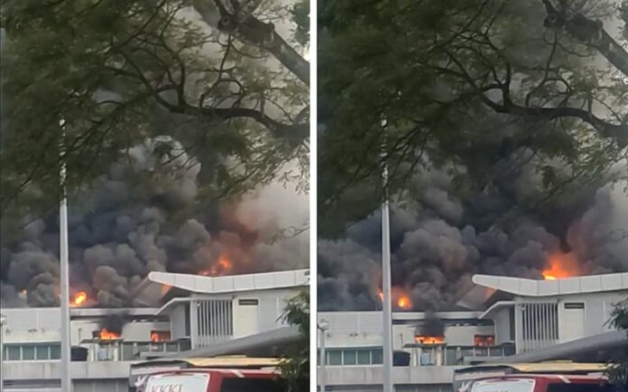 4 shops catch fire at Larkin Sentral