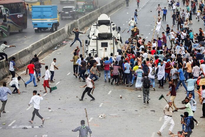 Bangladesh police clash with opposition supporters calling on PM to resign