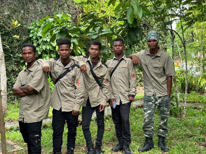 Orang Aslo Menraq Patrol Unit get international award for conservation efforts