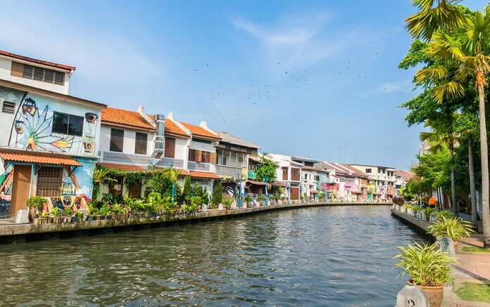 Sungai Melaka floating market development being planned