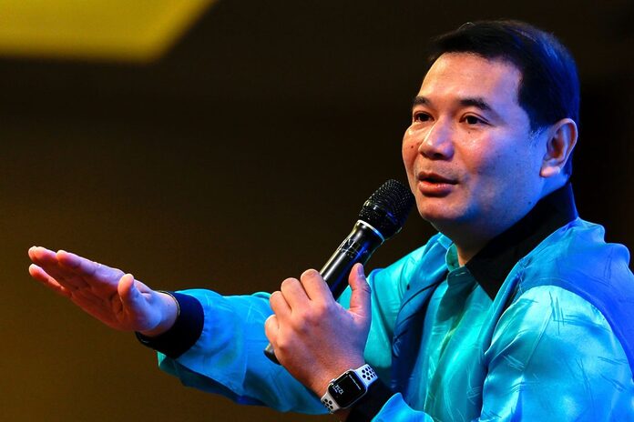 Opposition’s attempts to destabilise PKR underestimates party’s unity, says Rafizi