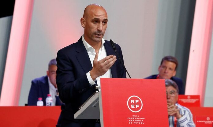 Spain's government starts proceedings to suspend soccer chief Rubiales