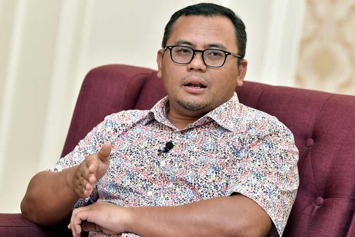 State polls: Old Hulu Kelang strata residences to be redeveloped if Pakatan wins, says Amirudin