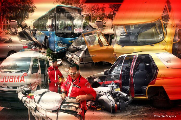 Two senior citizens killed in three-vehicle crash near Sitiawan