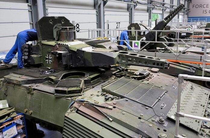 Ukraine lures Western weapons makers to transform defence industry