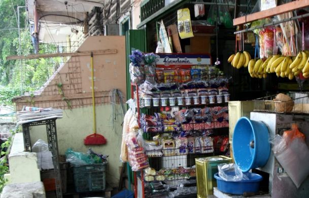 Monitor foreign-operated shops selling subsidised goods at high prices, says Warisan