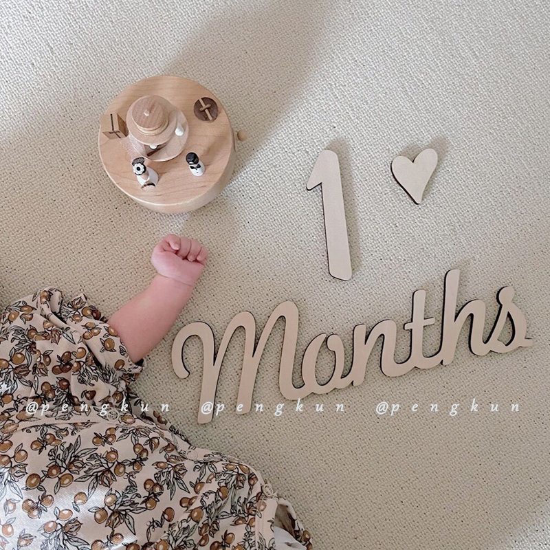 Baby Full Month Hundred Days Photo Props Handy Tool One Year Old Growth Record Number Wooden Card Month ins Style Set Wooden English months Layout Background Wall Records