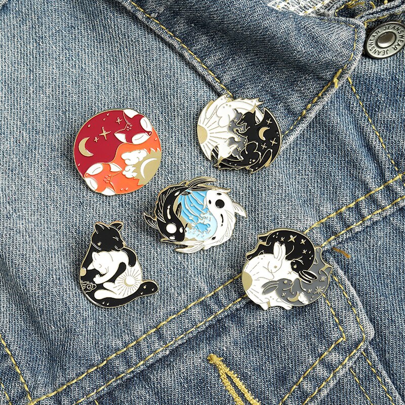 Day and Night Enamel Pins Custom Sun Moon Fox Koi Rabbit Bat Wolf Brooch Bag Clothes Lapel Pin Badge Starry Animal Jewelry Gift