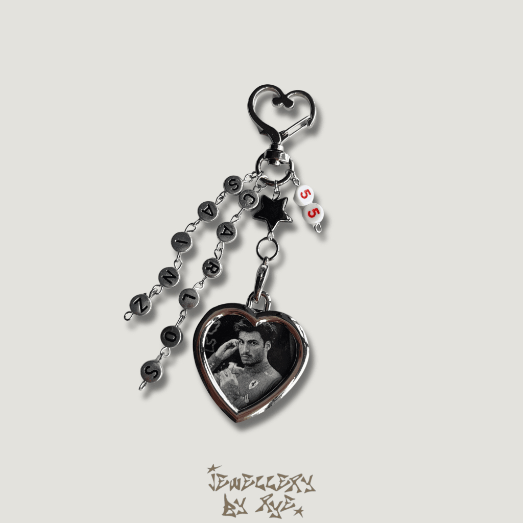 F1 drivers heart keychain | Carlos Sainz, Charles Leclerc, Lewis Hamilton, Lando Norris, Max Verstappen