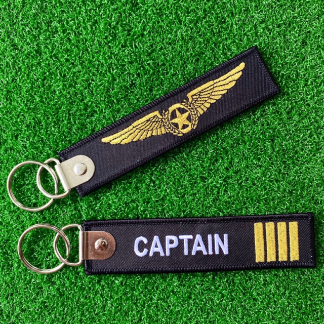 [MALAYSIA] PREMIUM CAPTAIN Key Chains/Tags Pilot Key chains Juruterbang Pilot merchandise Airasia Malaysia Airlines