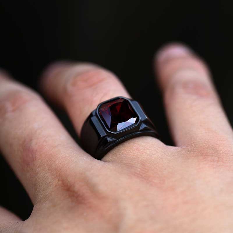 Red Black Stone Zircon Retro Style Titanium Steel Men Fashion Jewelry Wedding Engagement Rings